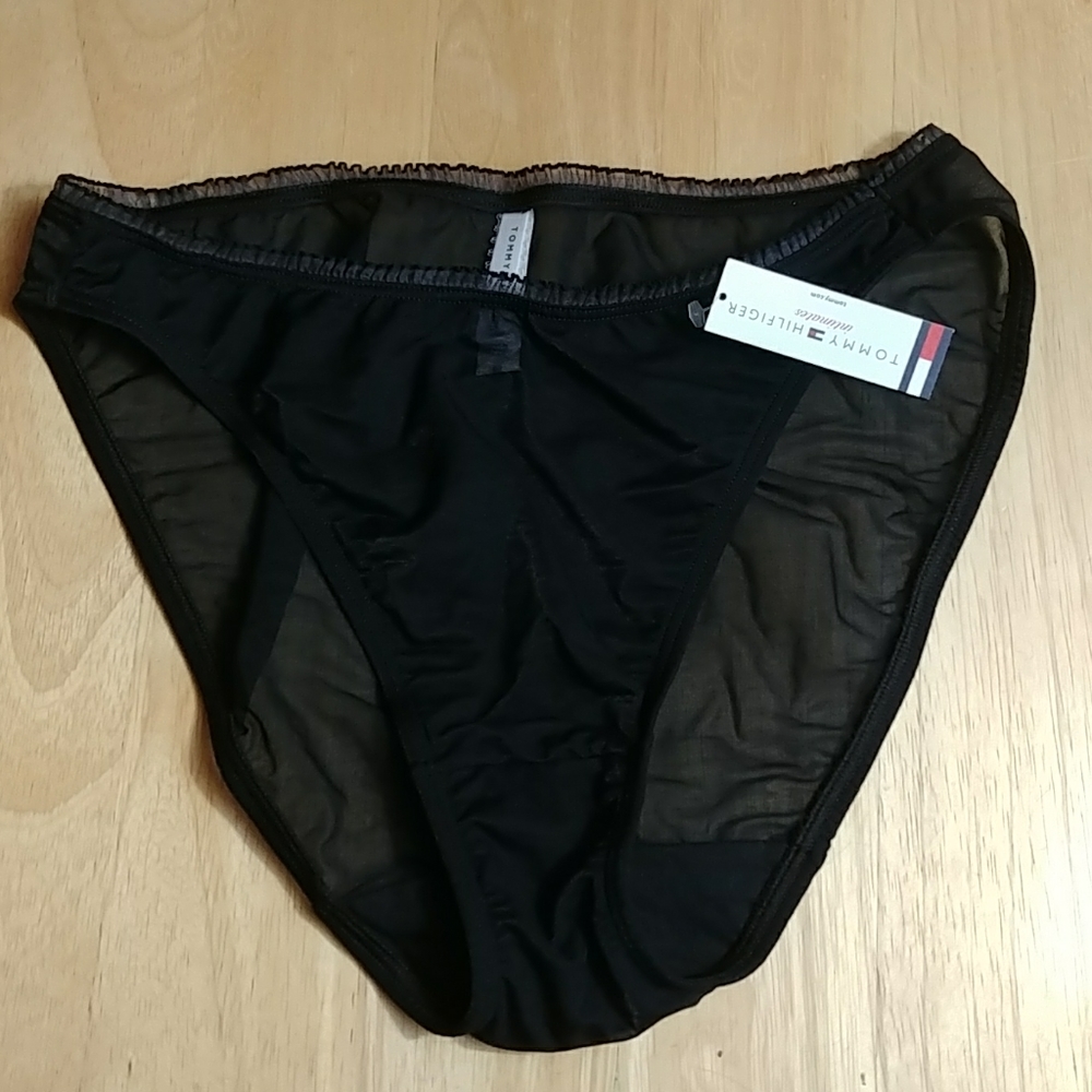 Tommy Hilfiger size Large NWT